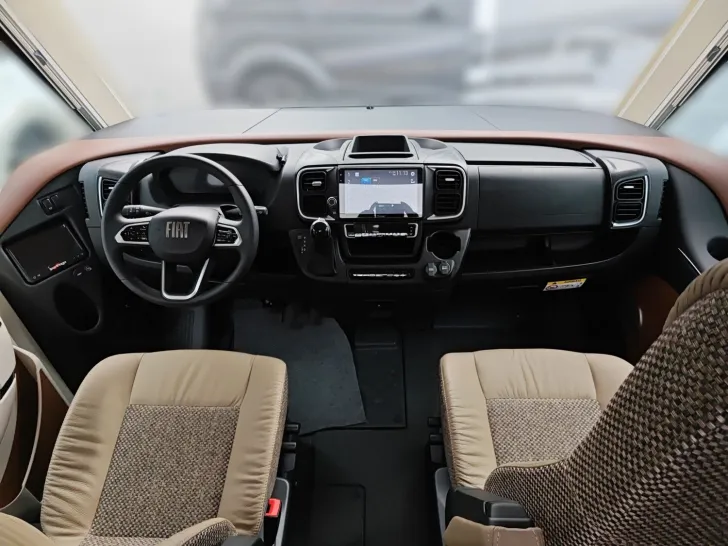 Fahrzeugbild Carthago chic c-line I 5.0 QB L ! Sie sparen 26.240,- ! #10
