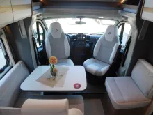 Fahrzeugbild Dethleffs Just Camp T 6812 EB 8G-Automatik, Hubbett #7