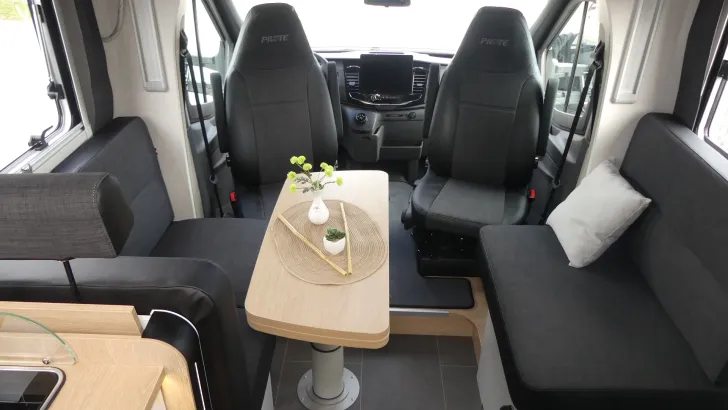Fahrzeugbild Pilote Atlas A690GJ #6