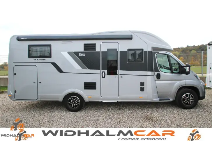 Fahrzeugbild Adria Coral 670 DL 60 Years #1