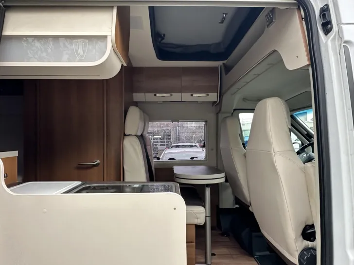 Fahrzeugbild VanTourer 540 D Aufstelldach Aufstelldach Solar Hubbett #5