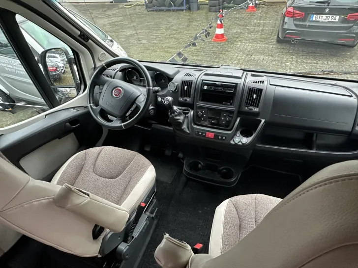 Fahrzeugbild VanTourer 540 D Aufstelldach Aufstelldach Solar Hubbett #6