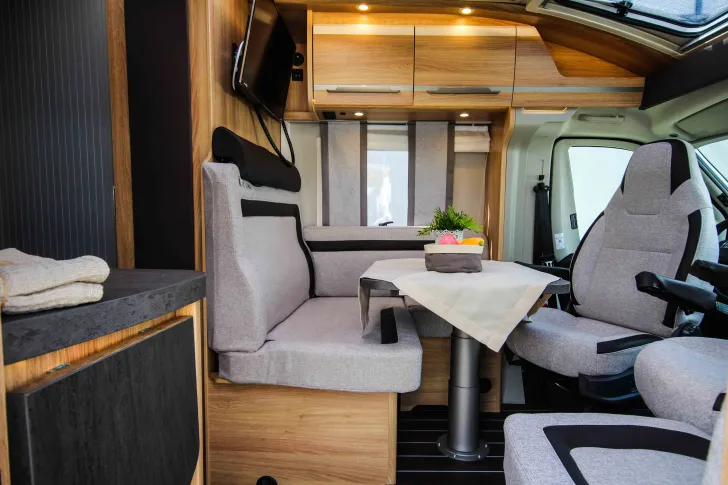 Fahrzeugbild Knaus Sky TI 650 MEG IC-Line Automatik|S7-Fenster|Markise #4