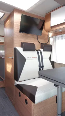 Fahrzeugbild Weinsberg CaraCompact 640 MEG EDITION [PEPPER] Sofort verfügbar #13