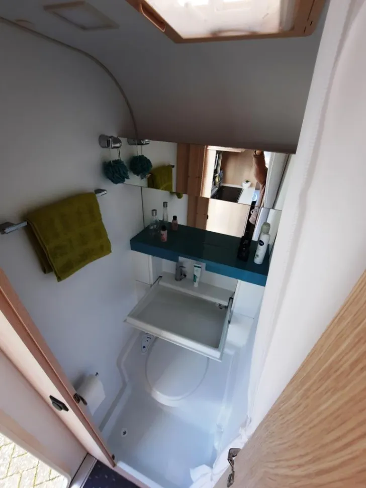 Fahrzeugbild Adria Aviva 400 PS 1.Hand/sehr gepflegt #16