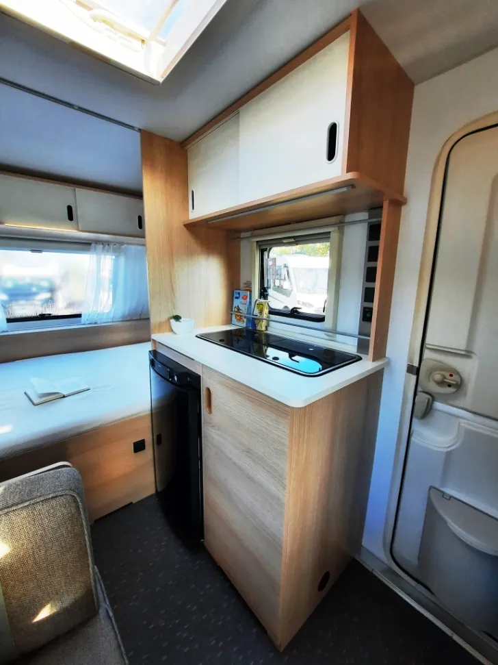 Fahrzeugbild Adria Aviva 400 PS 1.Hand/sehr gepflegt #11