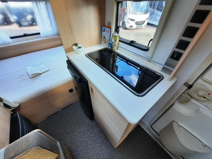 Fahrzeugbild Adria Aviva 400 PS 1.Hand/sehr gepflegt #12