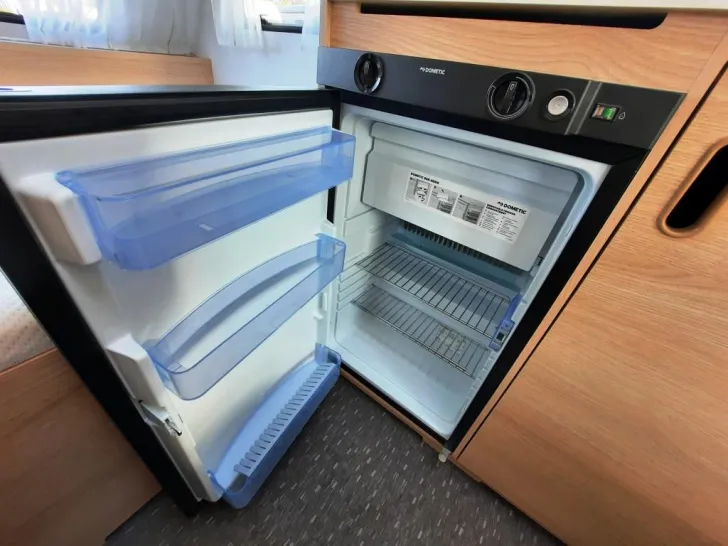 Fahrzeugbild Adria Aviva 400 PS 1.Hand/sehr gepflegt #14