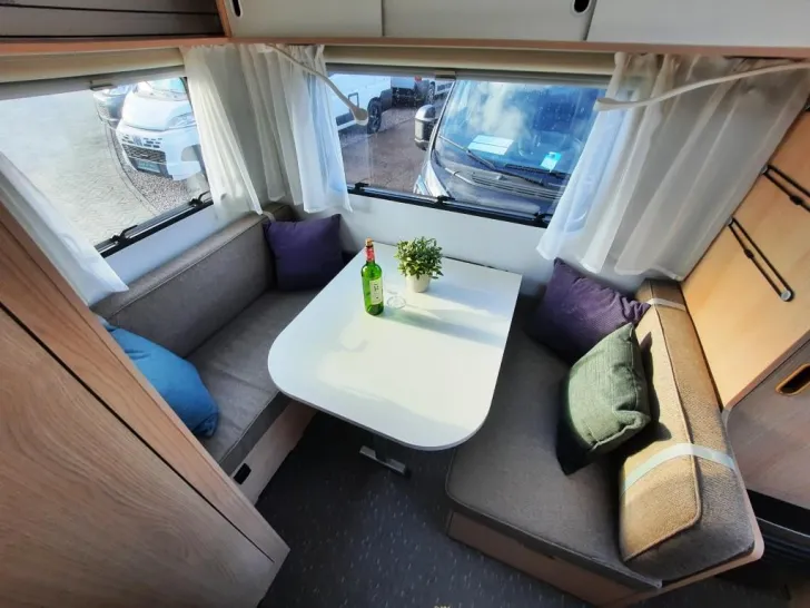 Fahrzeugbild Adria Aviva 400 PS 1.Hand/sehr gepflegt #7