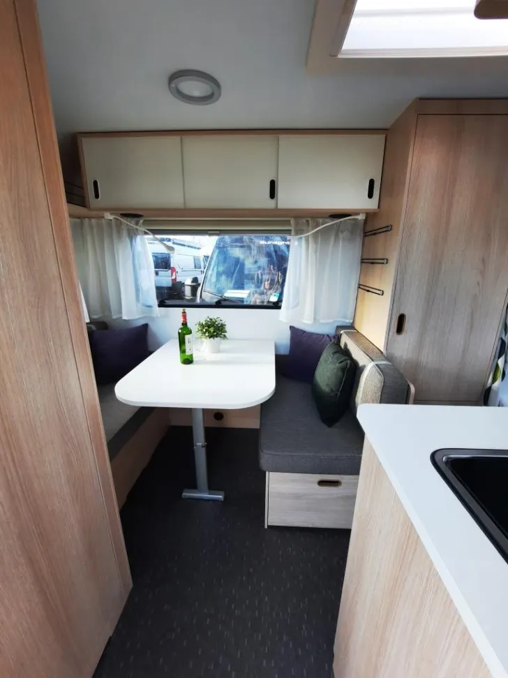 Fahrzeugbild Adria Aviva 400 PS 1.Hand/sehr gepflegt #8