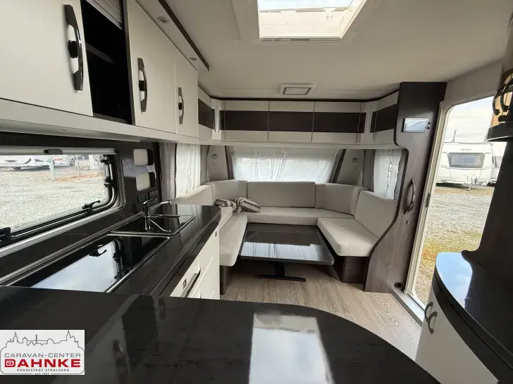 Fahrzeugbild Hobby Prestige 720 KWFU Mod. 26! Fußbodenheizg. #14