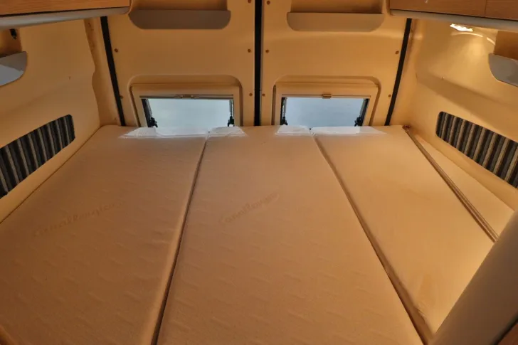 Fahrzeugbild XGO X-Van/Festbett/Klimaanlage/Markise #14