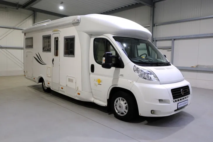 Fahrzeugbild SEA X-Dream 526 G/Festbett/Garage/Solar/Klima/Markis #1