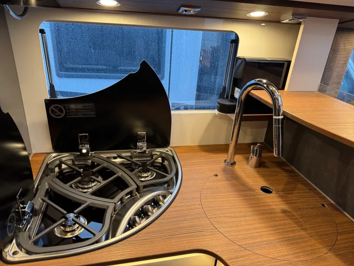 Fahrzeugbild Carthago chic c-line I 4.9 LE #11