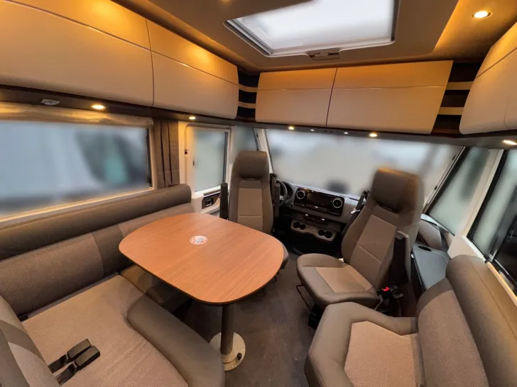 Fahrzeugbild Carthago chic c-line I 4.9 LE #8