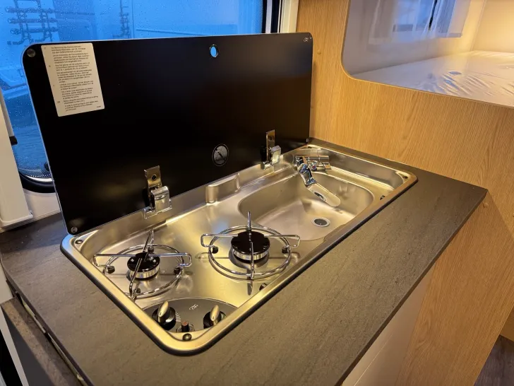 Fahrzeugbild Sunlight V 67S #12