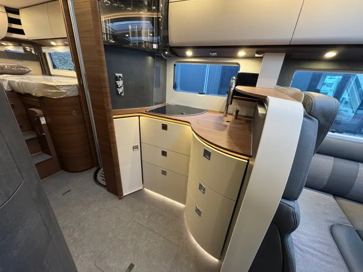 Fahrzeugbild Carthago chic c-line I 4.9 LE MB*4,5to.*170PS #10