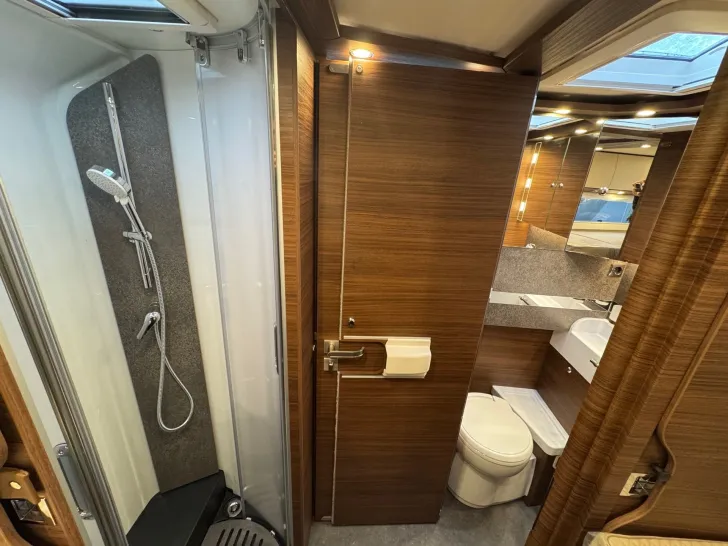 Fahrzeugbild Carthago chic c-line I 4.9 LE MB*4,5to.*170PS #12