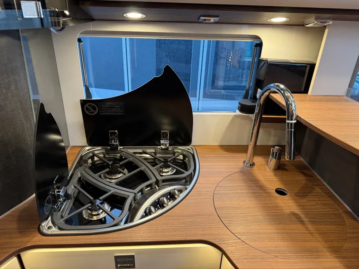 Fahrzeugbild Carthago chic c-line I 4.9 LE MB*4,5to.*170PS #11