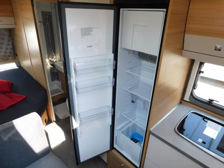 Fahrzeugbild Dethleffs Camper 560 FMK Toilette alternativ, Combi 6E #14