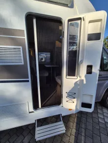 Fahrzeugbild Carado T338 pro+ *Hubbett*SAT*Bettumbau* #8