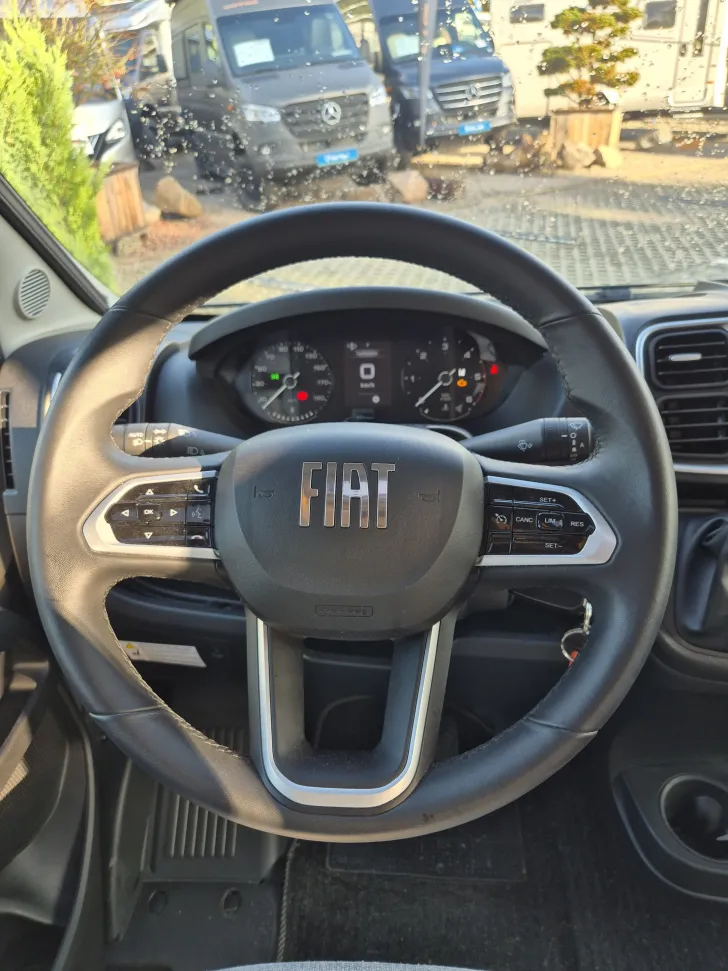 Fahrzeugbild Carado T338 pro+ *Hubbett*SAT*Bettumbau* #10