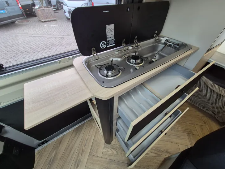 Fahrzeugbild Challenger V 114 Sport #23