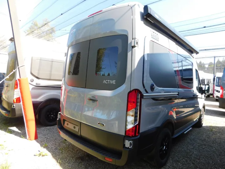 Fahrzeugbild Bürstner Lineo C 550 Markise, Combi6D/E, AWT iso+beheizt #5