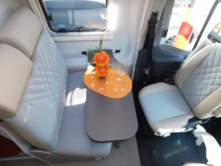 Fahrzeugbild Bürstner Lineo C 550 Markise, Combi6D/E, AWT iso+beheizt #13