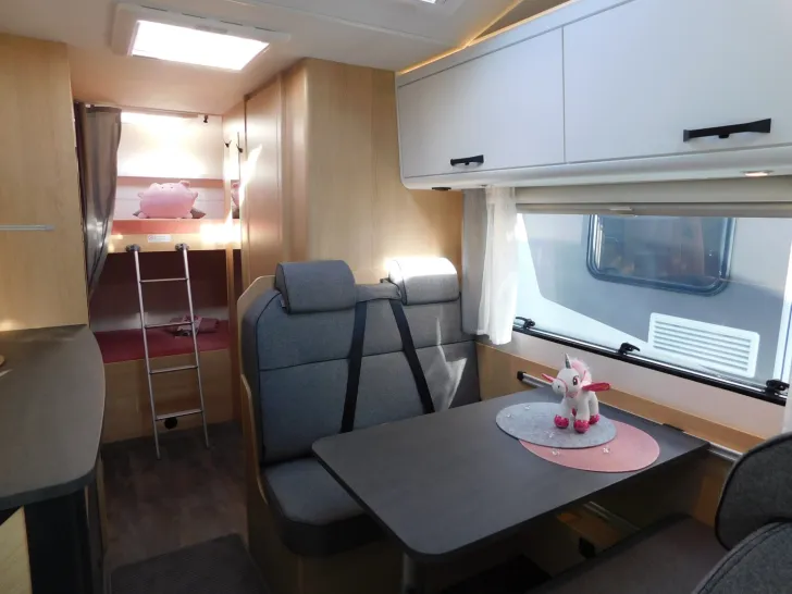 Fahrzeugbild Sunlight A 68 Markise, Radträger, 90L Dieseltank #9