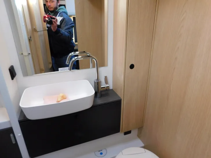 Fahrzeugbild Sunlight A 68 Markise, Radträger, 90L Dieseltank #19