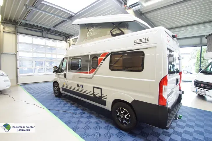 Fahrzeugbild Bürstner Campeo C 600 Aufstelldach #8