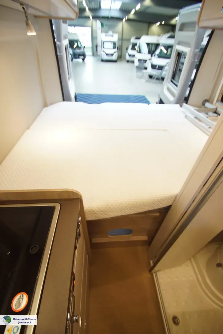 Fahrzeugbild Bürstner Campeo C 600 Aufstelldach #13