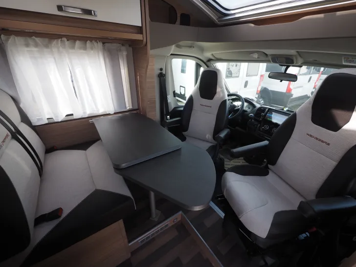 Fahrzeugbild Weinsberg CaraCompact 600 MEG Pepper, 73.795,-€ LP #4