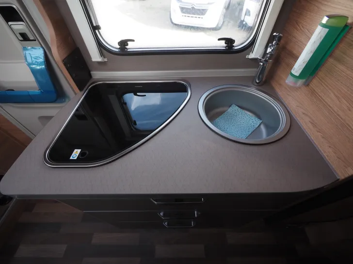 Fahrzeugbild Weinsberg CaraCompact 600 MEG Pepper, 73.795,-€ LP #6