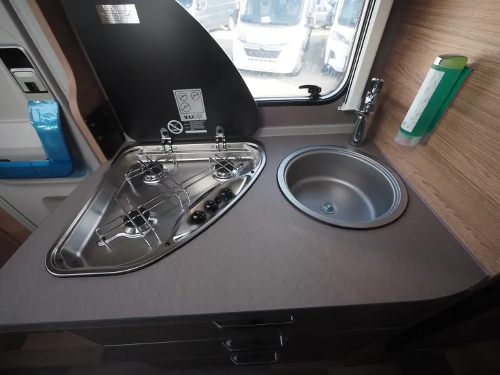 Fahrzeugbild Weinsberg CaraCompact 600 MEG Pepper, 73.795,-€ LP #7