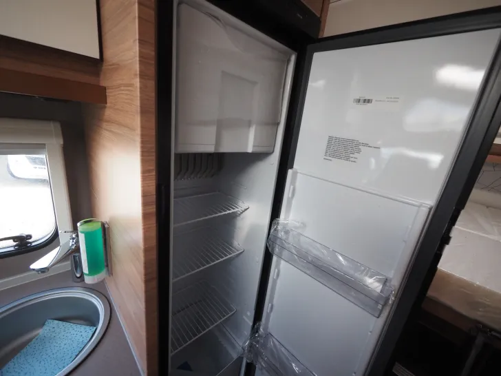 Fahrzeugbild Weinsberg CaraCompact 600 MEG Pepper, 73.795,-€ LP #8