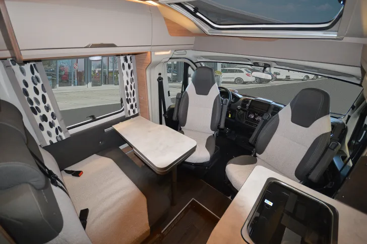 Fahrzeugbild Knaus Van TI 550 MF VANSATION Anhängerkupplung*Markise #4