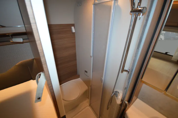 Fahrzeugbild Knaus Van TI 550 MF VANSATION Anhängerkupplung*Markise #9