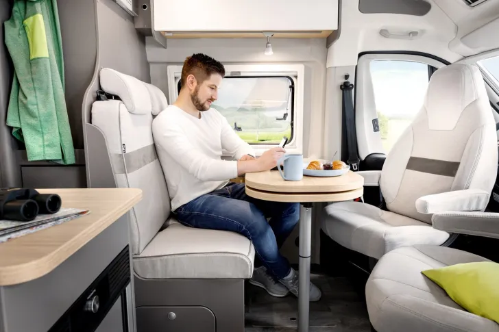 Fahrzeugbild LMC Innovan 600 180 PS Automatik / Sie sparen 23.900 #20