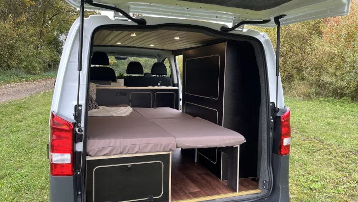 Fahrzeugbild Mercedes-Benz Mercedes Vito #10