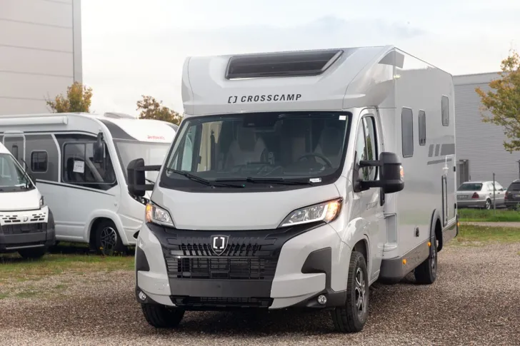 Fahrzeugbild Crosscamp EXPDN T 7.4 E Peugeot *Automatik, 4 Pers.+480kg* #3