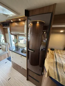 Fahrzeugbild Carthago c-compactline I 143 Superlightweight aus 1. Hand mit Bugschränken #37