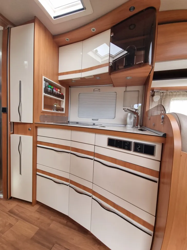 Fahrzeugbild Hymer B-Klasse SL 778 #3