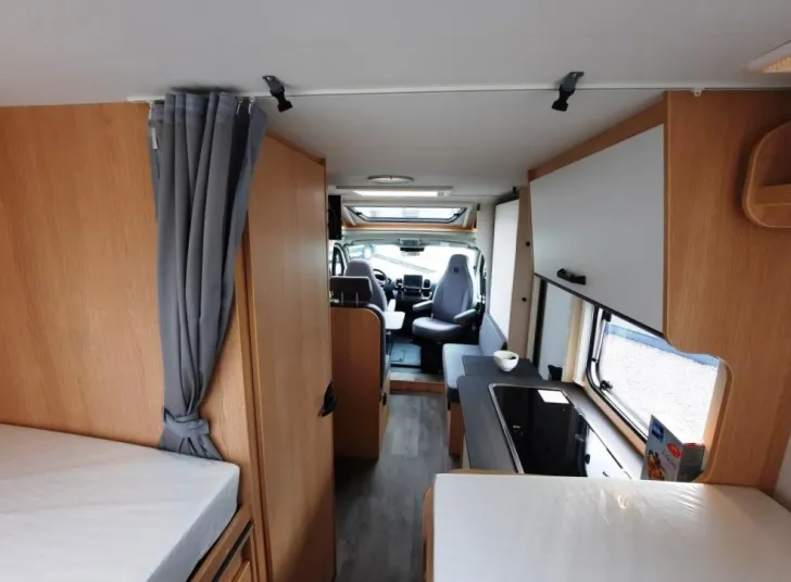 Fahrzeugbild Sunlight V 67S ADVENTURE EDITION Verfüg./Sparen Sie 6.038,- € #4