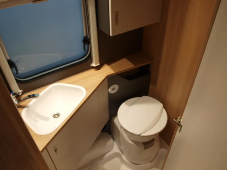 Fahrzeugbild Knaus Sport 420 QD #10