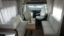 Fahrzeugbild Pilote Pacific P690D Evidence #5