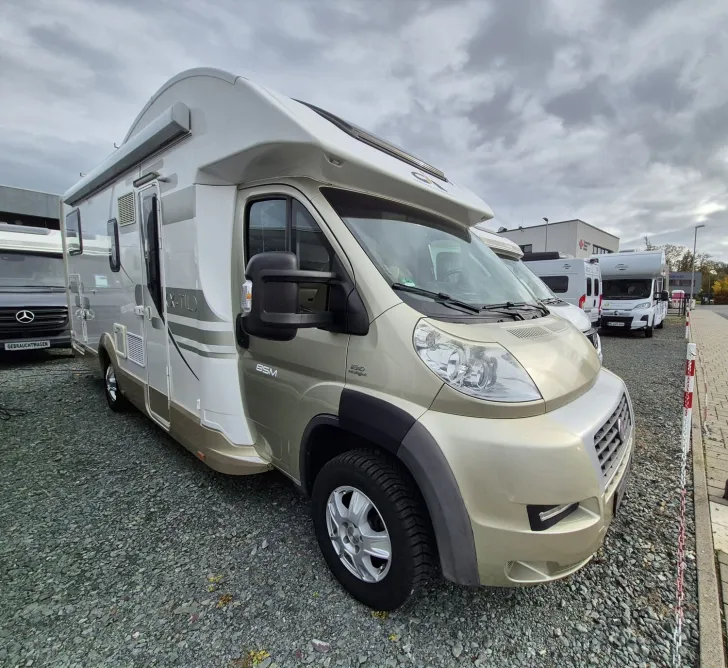 Fahrzeugbild Ci X-TIL 85 M #1