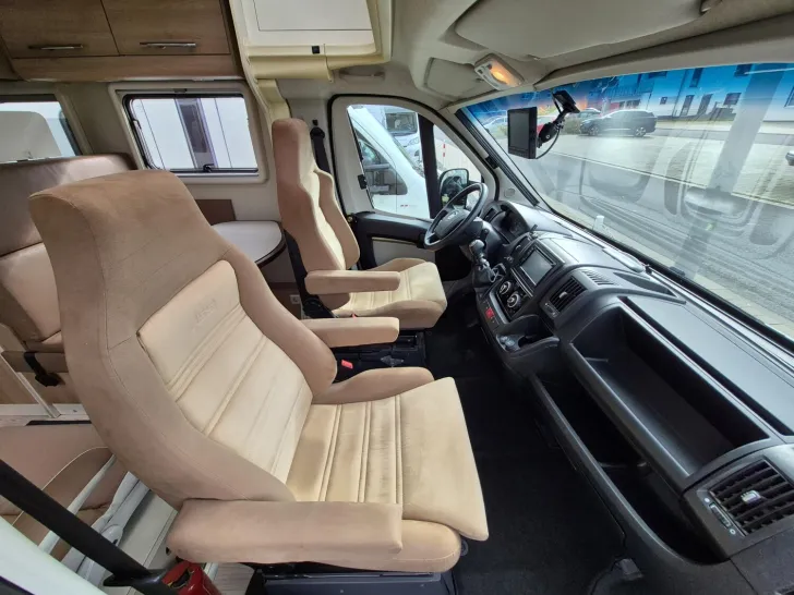 Fahrzeugbild Ci X-TIL 85 M #6