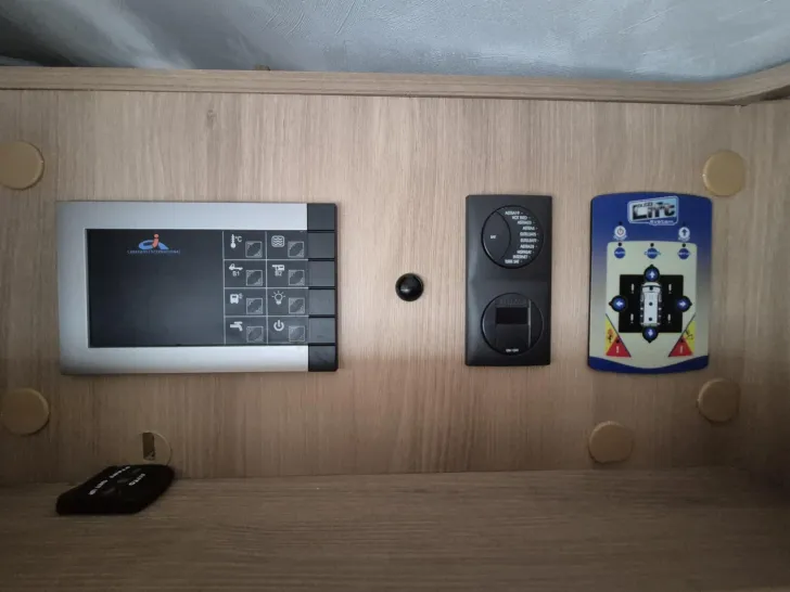 Fahrzeugbild Ci X-TIL 85 M #22